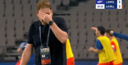 半岛·综合体育官网入口-斯卢茨基掩面而走，表情非常苦涩