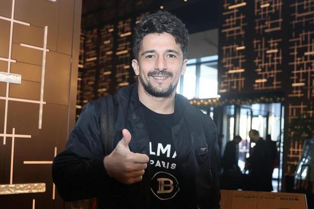 1640097280421053651.jpg 阿洛.jpg